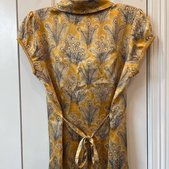 Free People Woman’s Gold Peacock Feather Print Top / Blouse  Size:6 Preloved - Picture 6 of 10